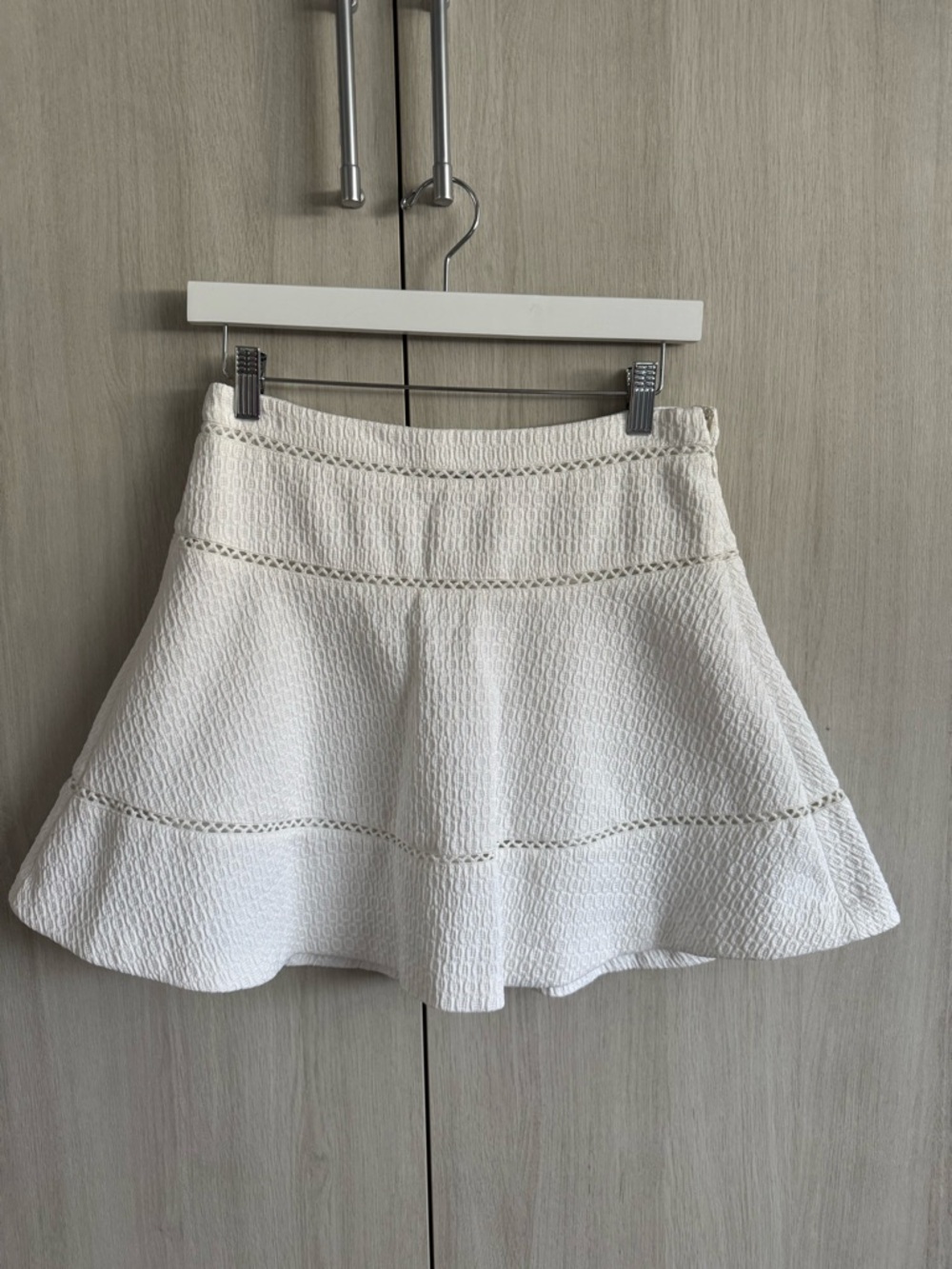Banana Republic White Textured Circle Skirt Sz 0